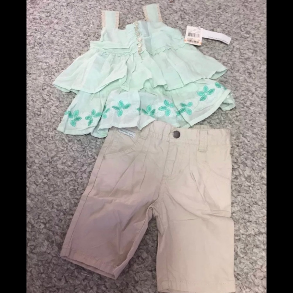 Calvin Klein green ruffle top‎ khaki shorts 12 mon